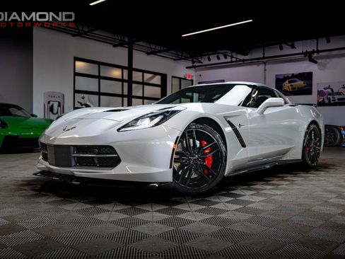 Used 2019 Chevrolet Corvette Stingray Coupe RWD image 18