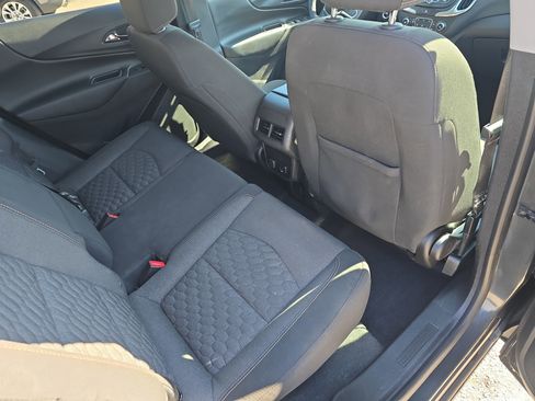 Used 2018 Chevrolet Equinox LT w/ Sun & Infotainment Package image 12