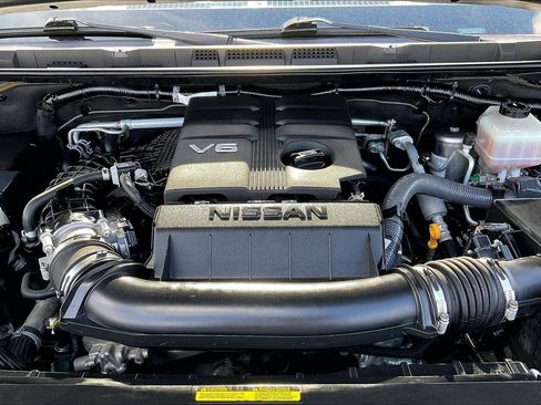 Certified 2022 Nissan Frontier PRO-4X w/ Pro-4X Premium Package AWD/4WD image 12