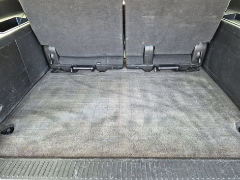 Used 2010 Chevrolet Suburban LTZ AWD/4WD image 36