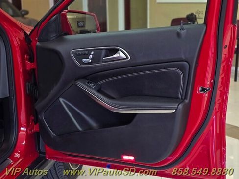 Used 2020 Mercedes-Benz GLA 250 image 13