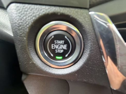 Used 2025 Buick Encore GX Preferred AWD/4WD image 16