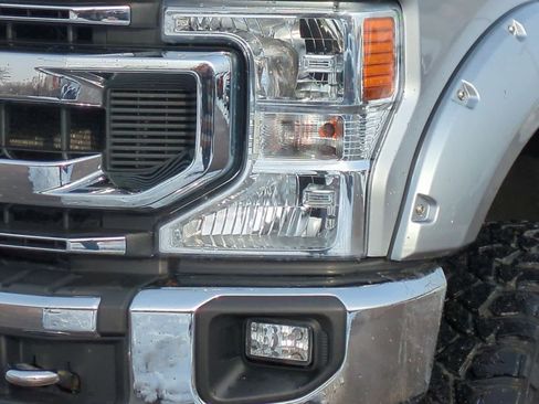 Used 2020 Ford F250 XLT w/ XLT Premium Package image 11