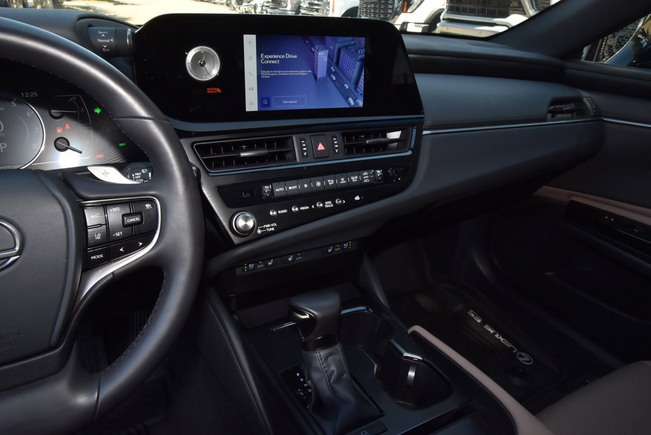 Used 2025 Lexus ES 350 w/ Premium Package FWD image 26