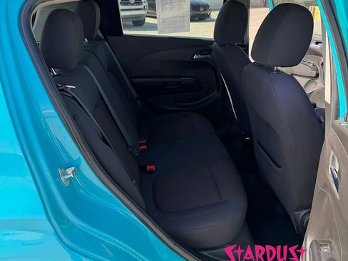 Used 2020 Chevrolet Sonic LT w/ Convenience Package FWD image 11