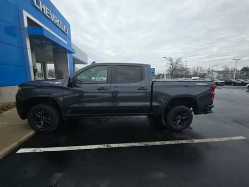 Used 2021 Chevrolet Silverado 1500 LT Trail Boss w/ Convenience Package II image 4