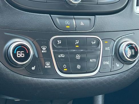 Used 2023 Chevrolet Malibu LT FWD image 25