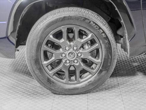 Used 2022 Toyota Tundra Platinum w/ Advanced Package RWD image 34