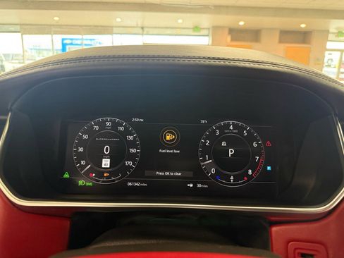 Used 2018 Land Rover Range Rover Autobiography image 15