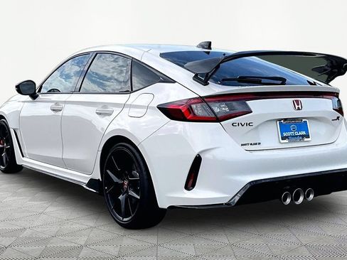 Certified 2025 Honda Civic Type R image 4