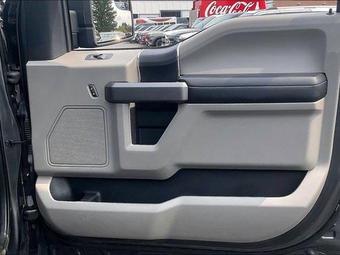 Used 2020 Ford F150 XLT AWD/4WD image 23