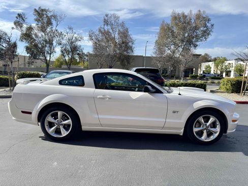 Used 2008 Ford Mustang GT Premium image 8