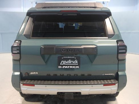 Used 2025 Toyota 4Runner Trailhunter image 37