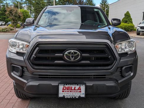 Used 2021 Toyota Tacoma SR AWD/4WD image 3