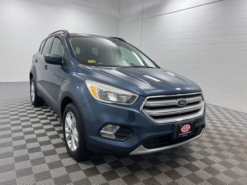 Used 2018 Ford Escape SE image 1