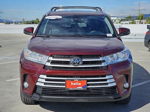 Used 2018 Toyota Highlander XLE image 6