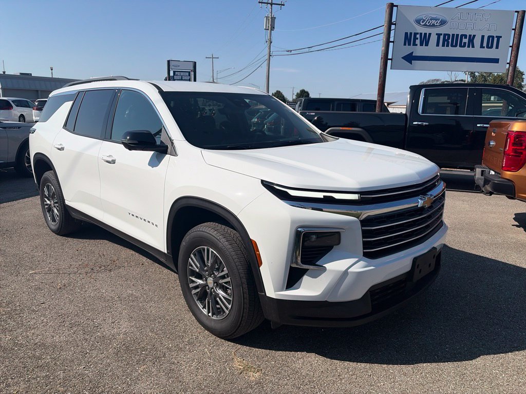 Used 2026 Chevrolet Traverse LT w/ Driver Confidence Package AWD/4WD image 8