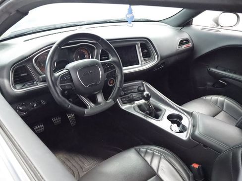 Used 2018 Dodge Challenger SRT Hellcat RWD image 13