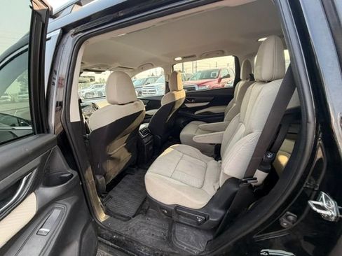 Used 2019 Subaru Ascent Premium AWD/4WD image 5