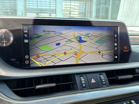 Used 2021 Lexus ES 350 Ultra Luxury w/ Accessory Package 2 image 22