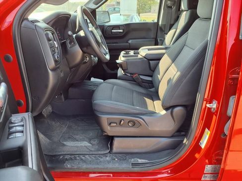 Used 2023 Chevrolet Silverado 1500 Custom image 18