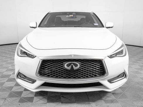 Used 2018 INFINITI Q60 Red Sport 400 w/ Pro Active Package image 2