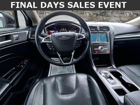 Used 2018 Ford Fusion Titanium image 8