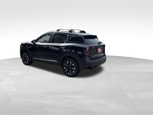 New 2026 Nissan Kicks SV w/ SV Premium Package image 2