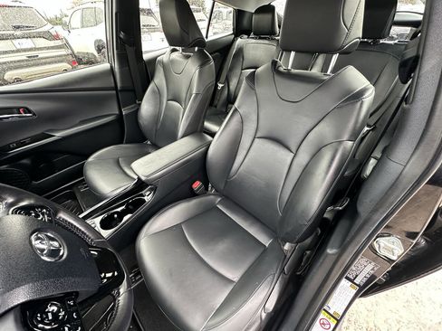 Used 2022 Toyota Prius LE image 43