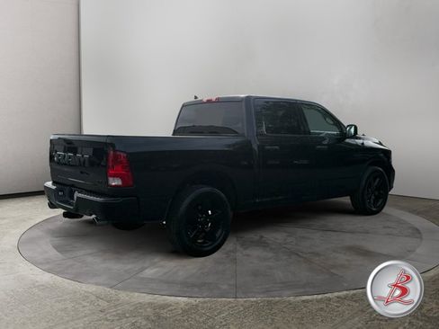 Used 2019 RAM 1500 Express w/ Wheel & Sound Group AWD/4WD image 7