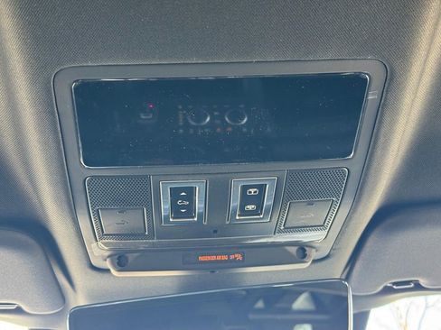 New 2026 Land Rover Defender 110 X-Dynamic SE AWD/4WD image 14