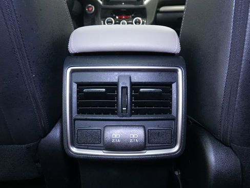 Used 2022 Subaru Forester Limited image 21