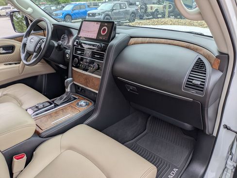 Used 2021 Nissan Armada SL AWD/4WD image 40