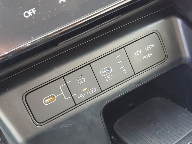 Used 2025 Hyundai Tucson SEL AWD/4WD image 18