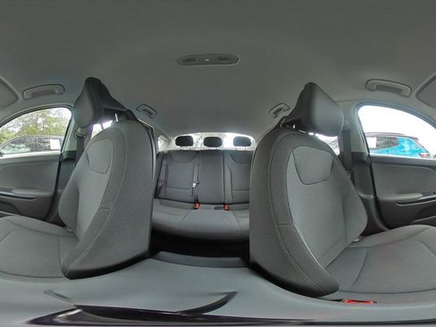 Used 2025 Kia K4 LXS FWD image 51