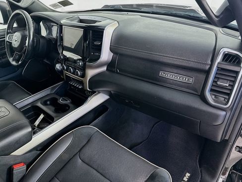 Used 2019 RAM 1500 Laramie image 32