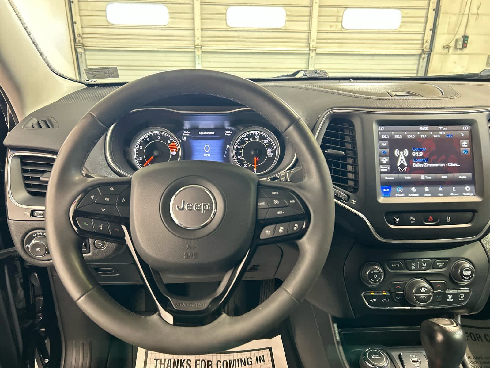 Used 2023 Jeep Cherokee Altitude Lux AWD/4WD image 8