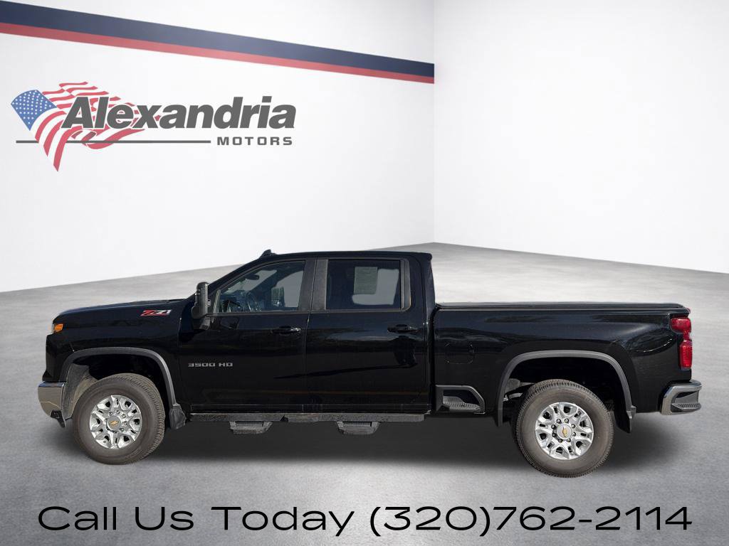 Used 2025 Chevrolet Silverado 3500 LT AWD/4WD image 10