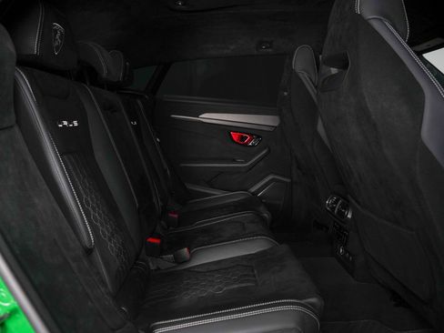 Used 2023 Lamborghini Urus Performante AWD/4WD image 44