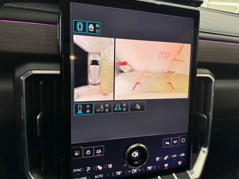 Certified 2024 GMC Acadia Denali w/ Super Cruise Package image 21