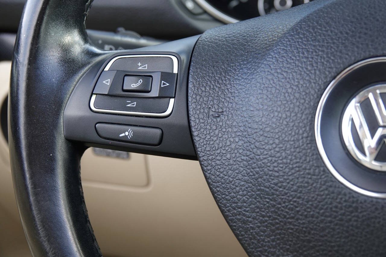 Used 2012 Volkswagen Jetta TDI FWD image 68