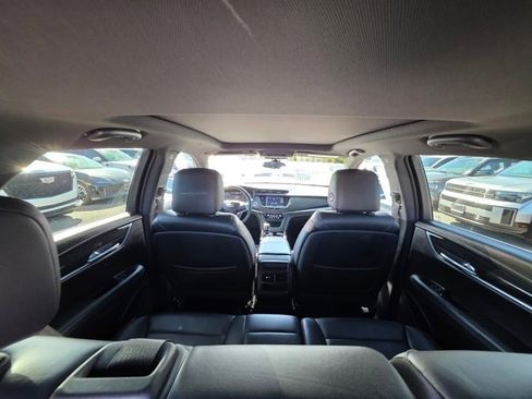 Used 2020 Cadillac XT5 Premium Luxury image 12