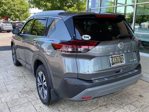 Certified 2021 Nissan Rogue SV w/ Premium Package AWD/4WD image 5