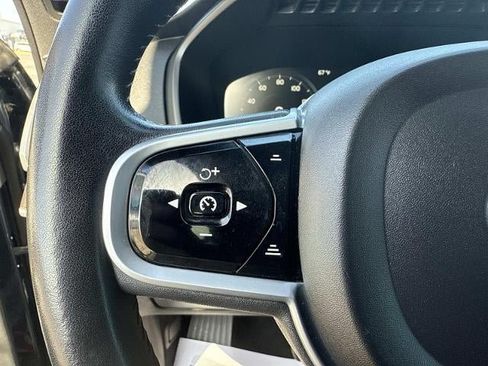 Used 2019 Volvo XC90 T6 Momentum w/ Advanced Package AWD/4WD image 21
