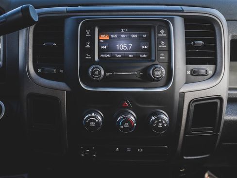 Used 2018 RAM 2500 Tradesman w/ Chrome Appearance Group image 4