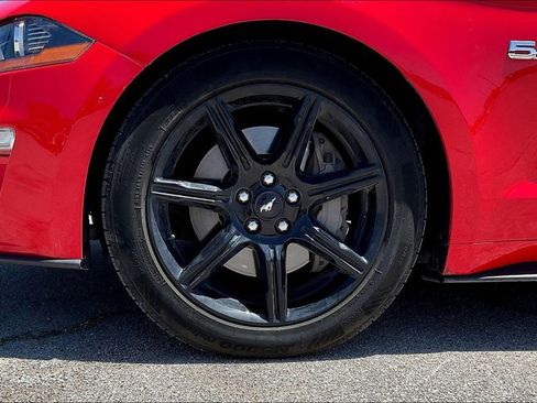 Used 2019 Ford Mustang GT Premium RWD image 8