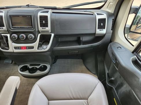 Used 2021 RAM ProMaster 1500 w/ Convenience Group FWD image 28