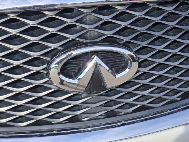 Used 2016 INFINITI QX80 4WD w/ Deluxe Technology Package image 12
