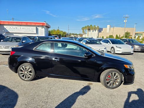 Used 2012 Kia Forte Koup SX w/ Tech Pkg image 8