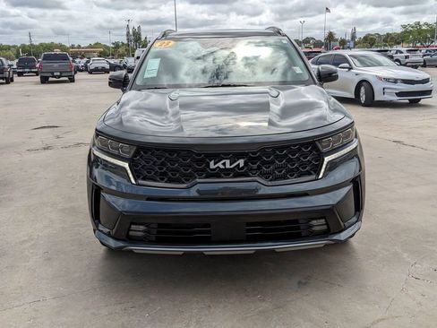 Certified 2023 Kia Sorento SX FWD image 3